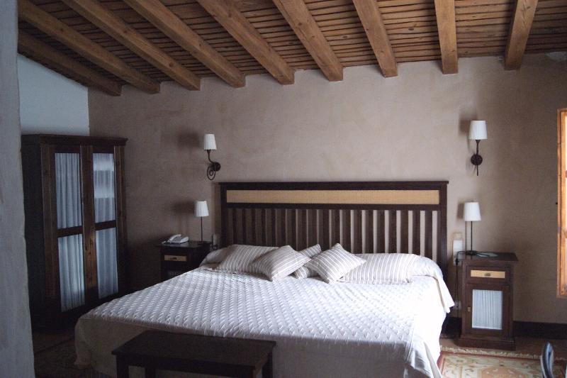 Hotel Casa Escobar & Jerez Valencia de Alcantara Room photo